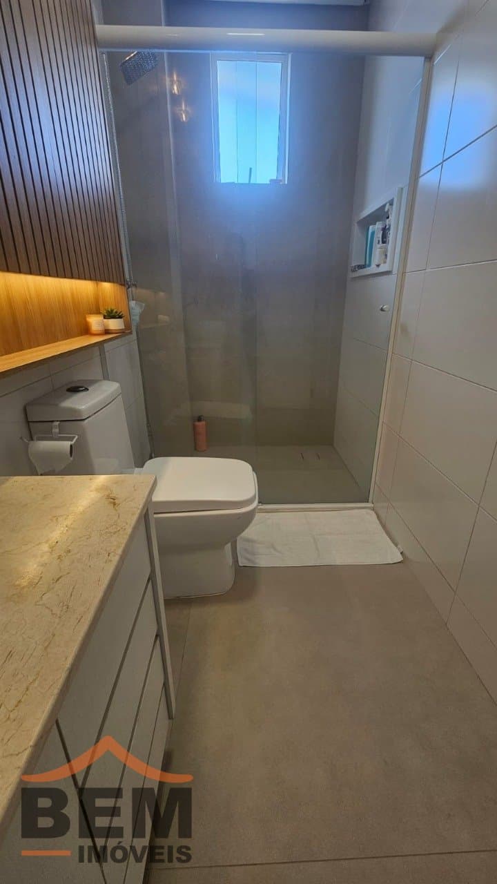 Apartamento à Venda com 3 quartos sendo 1 suíte, 2 vagas no bairro Centro em Itajaí/SC