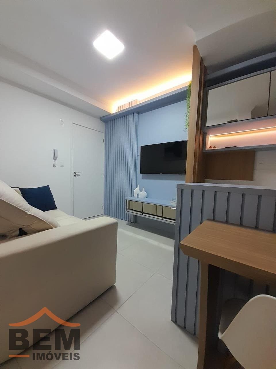Apartamento para Locação com 2 quartos e 48m² no bairro Cordeiros, em Itajaí - SC