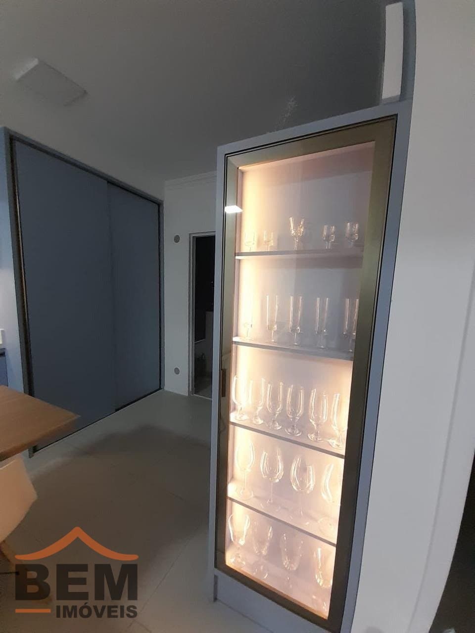 Apartamento para Locação com 2 quartos e 48m² no bairro Cordeiros, em Itajaí - SC