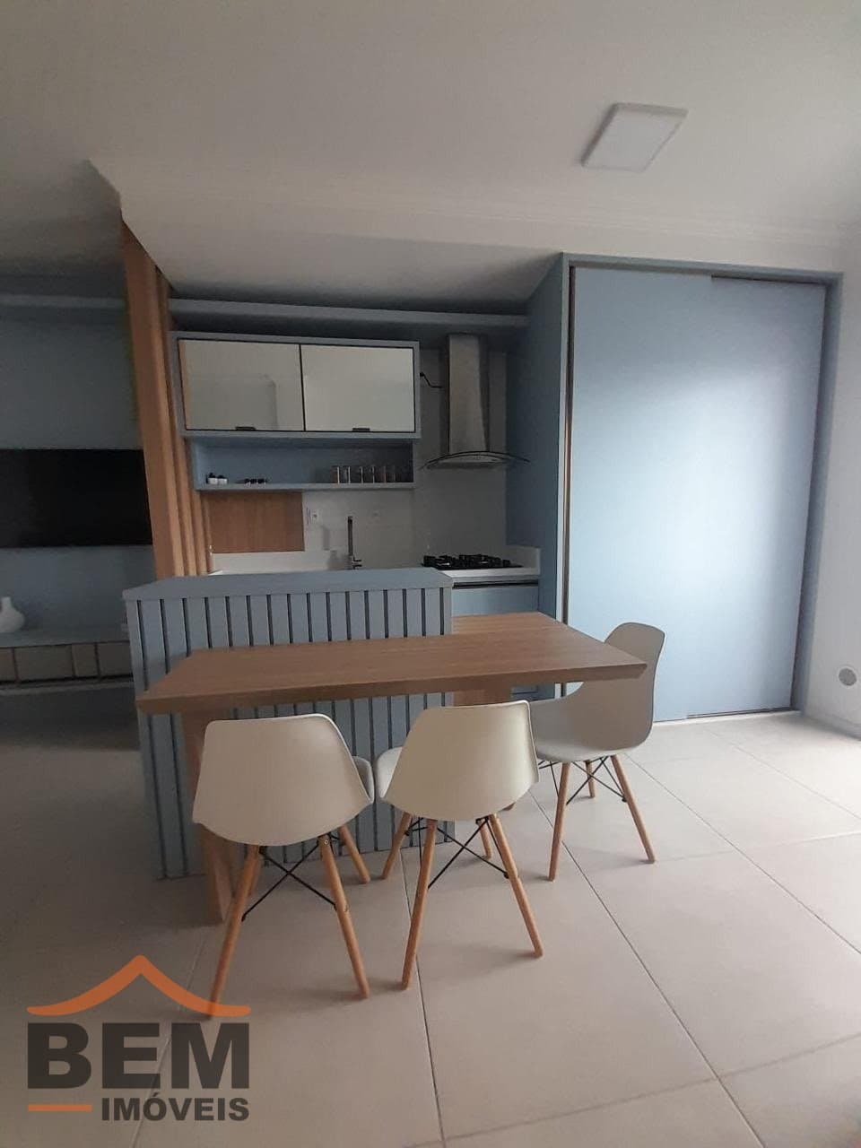 Apartamento para Locação com 2 quartos e 48m² no bairro Cordeiros, em Itajaí - SC