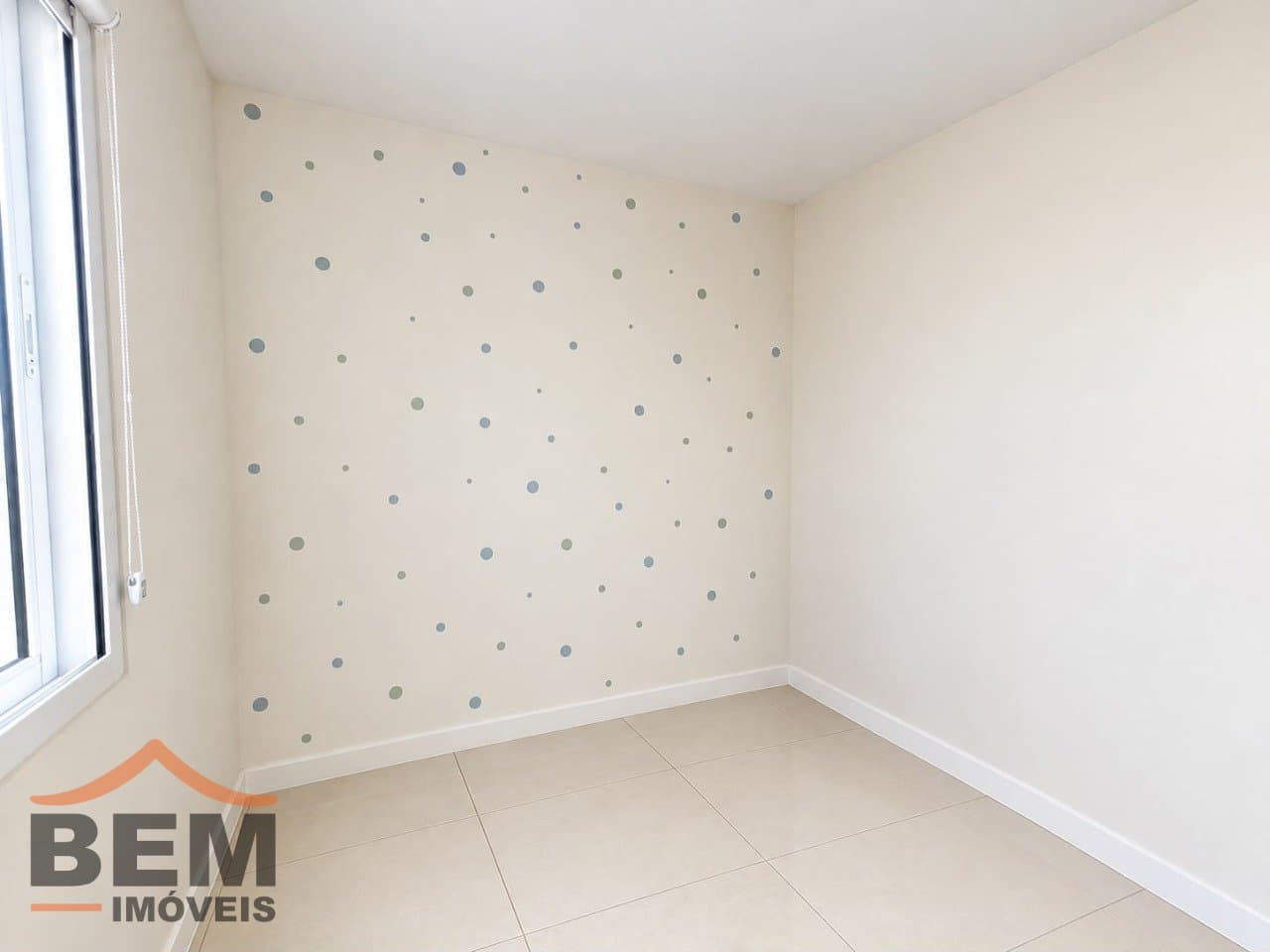 Apartamento para Locação com 2 quartos e 48m² no bairro Cordeiros, em Itajaí - SC