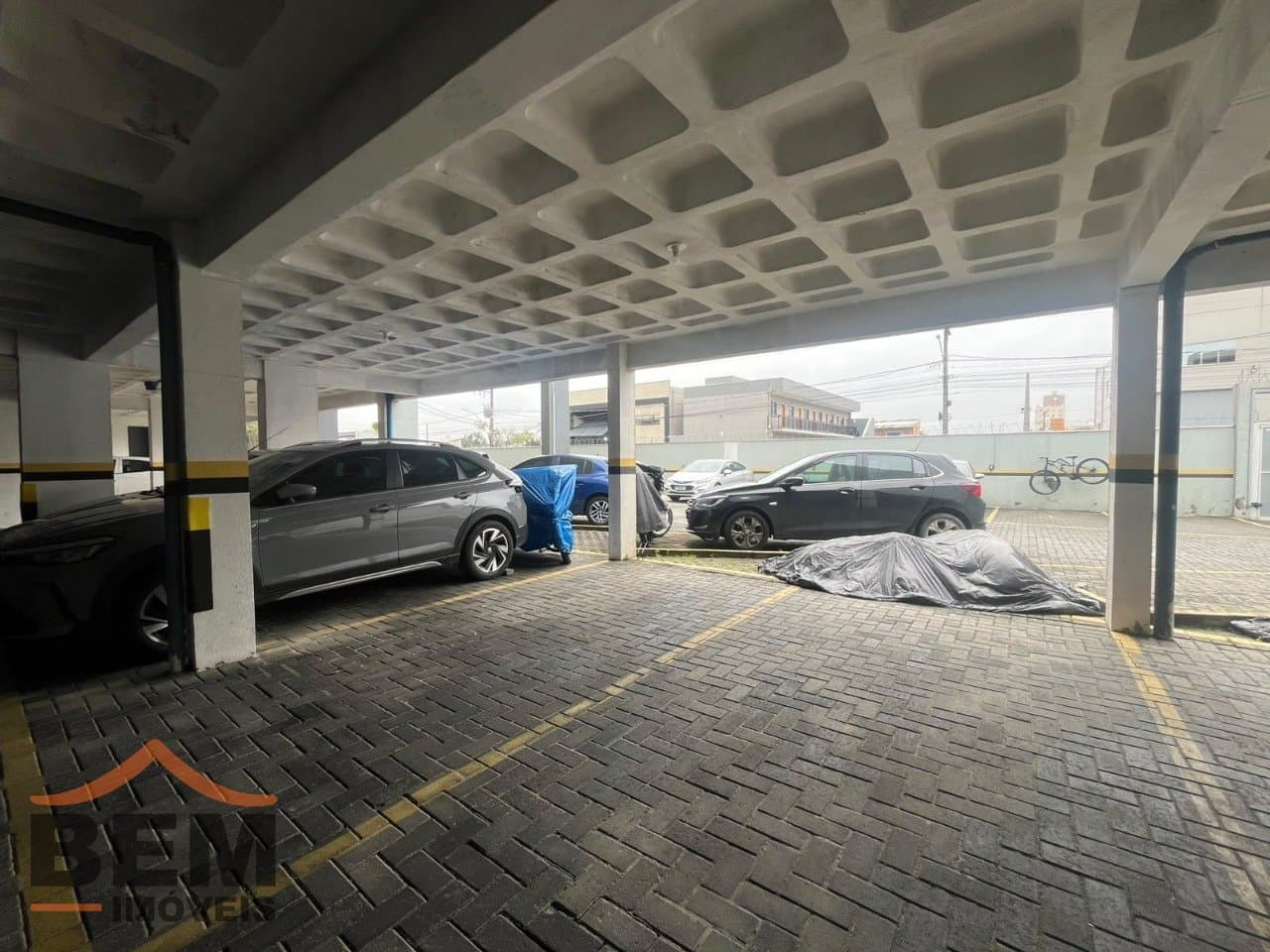 Apartamento para Locação com 2 quartos e 48m² no bairro Cordeiros, em Itajaí - SC