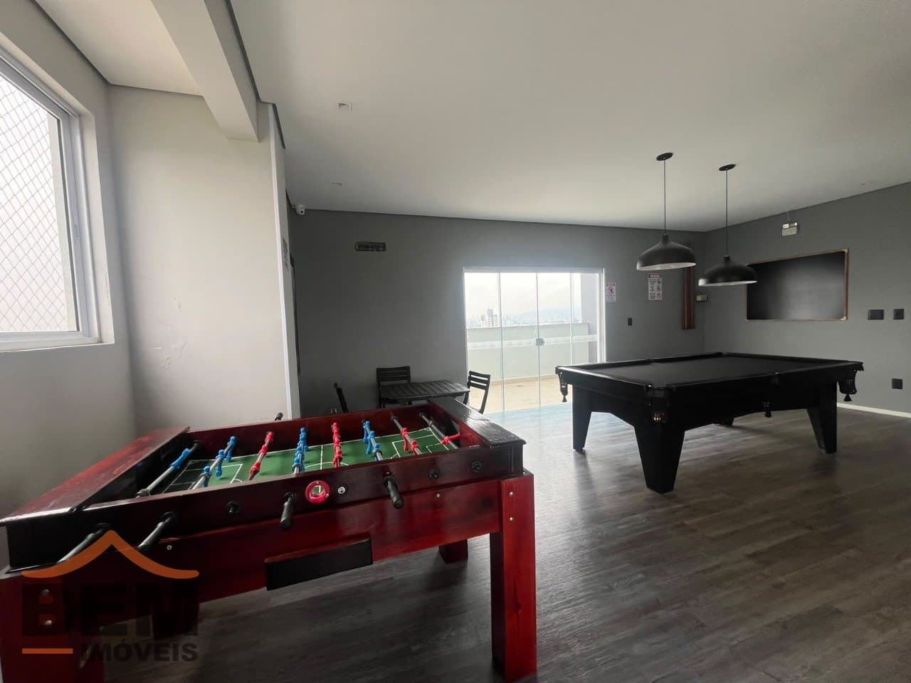 Apartamento para Locação com 2 quartos e 48m² no bairro Cordeiros, em Itajaí - SC