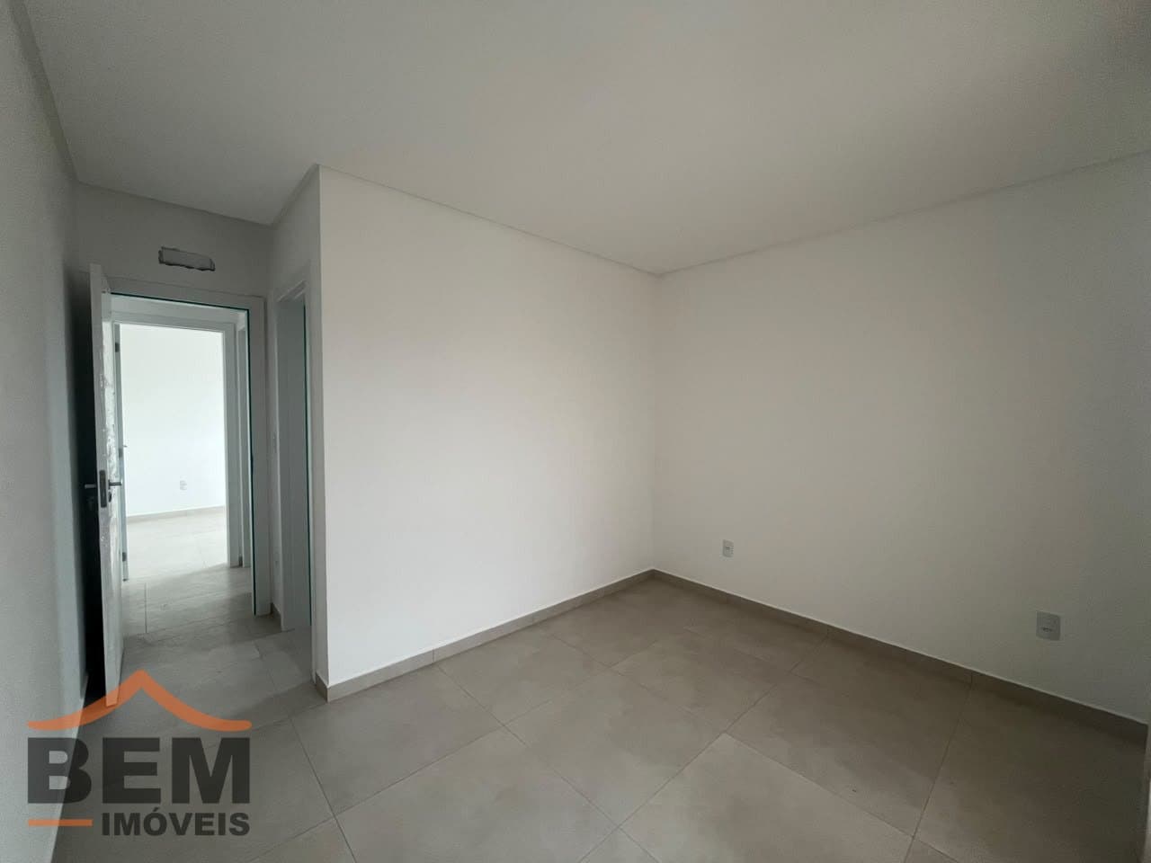Apartamento para locação com 2 quartos e 118 m² no bairro Centro, em Camboriú