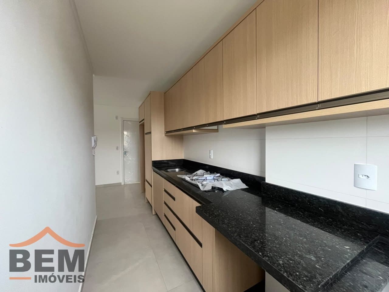 Apartamento para locação com 2 quartos e 118 m² no bairro Centro, em Camboriú