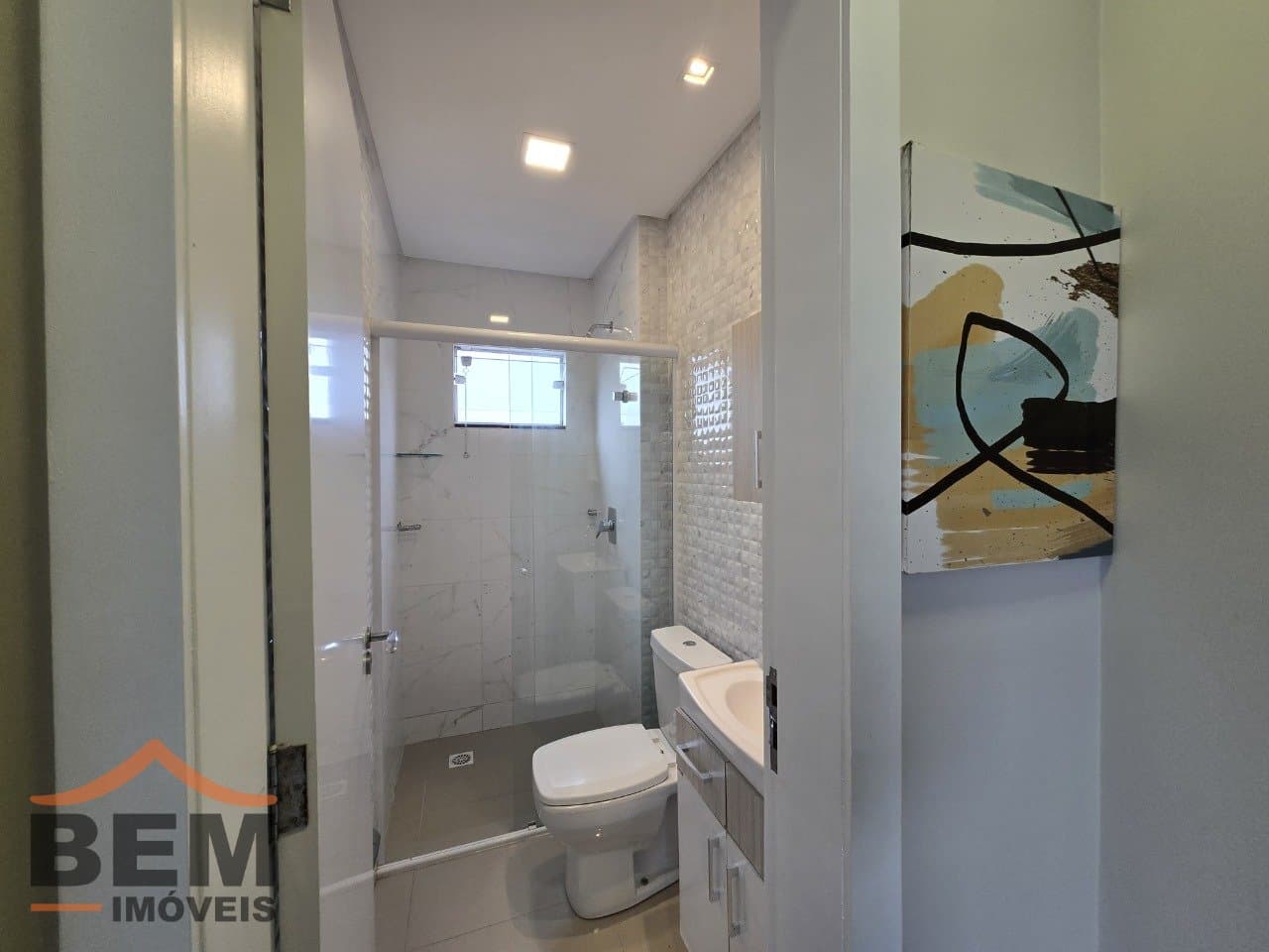 Apartamento para Locação com 2 quartos sendo 1 suíte, 1 vaga no bairro Areias em Camboriú/SC