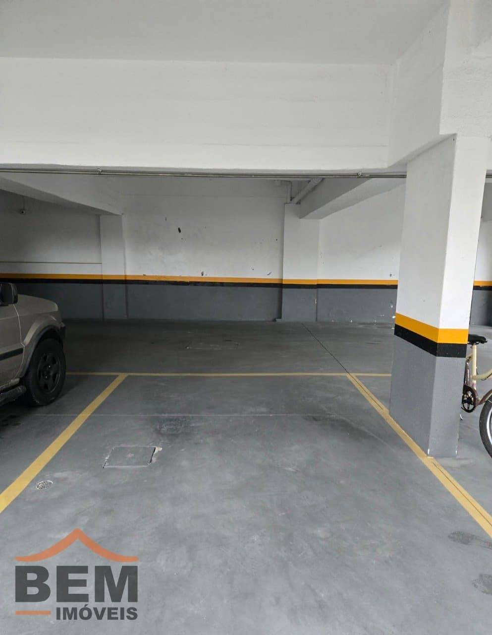 Apartamento para Locação com 2 quartos sendo 1 suíte, 1 vaga no bairro Areias em Camboriú/SC