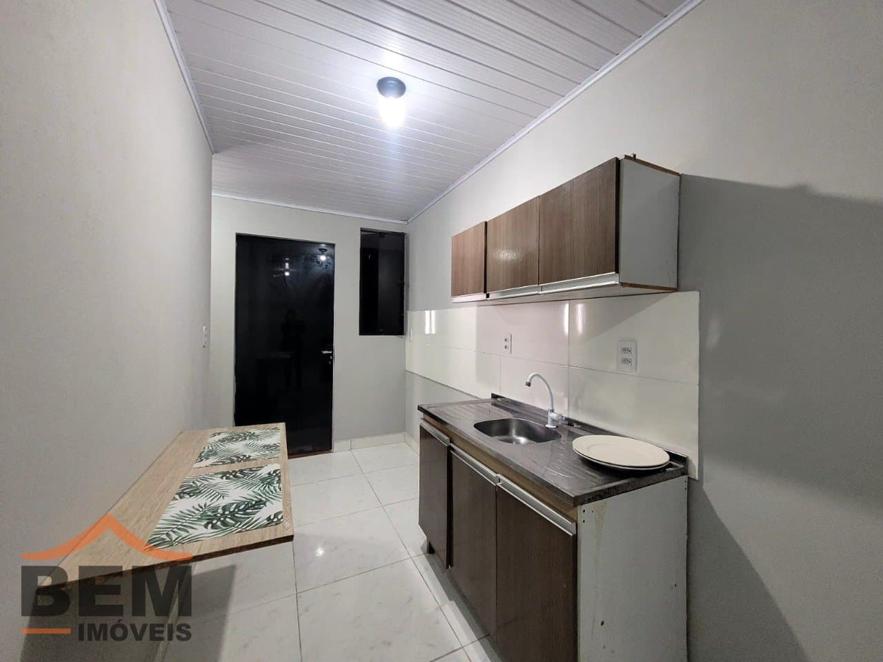 Kitnet para Locação com 1 quarto, 1 vaga no bairro Murta em Itajaí/SC