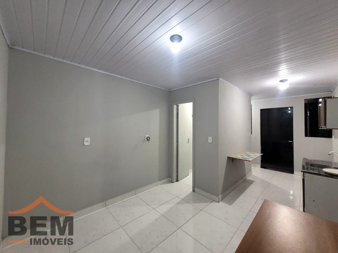 Kitnet para Locação com 1 quarto, 1 vaga no bairro Murta em Itajaí/SC