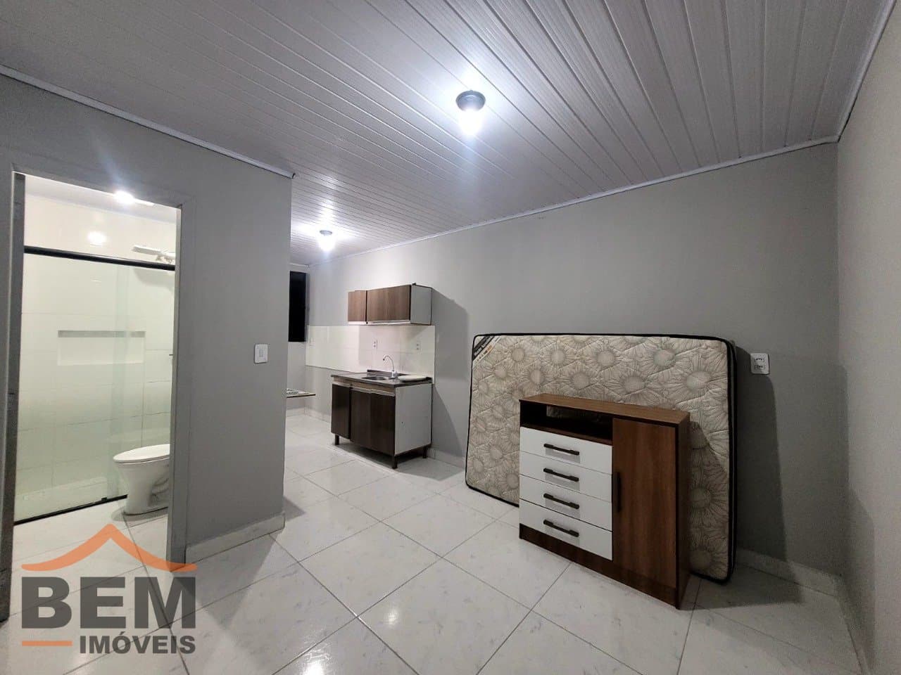 Kitnet para Locação com 1 quarto, 1 vaga no bairro Murta em Itajaí/SC