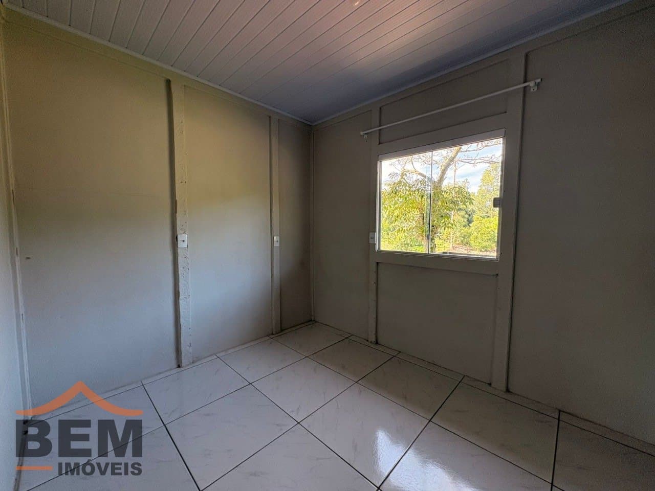Casa para Locação com 2 quartos, 1 vaga no bairro Baia em Itajaí/SC