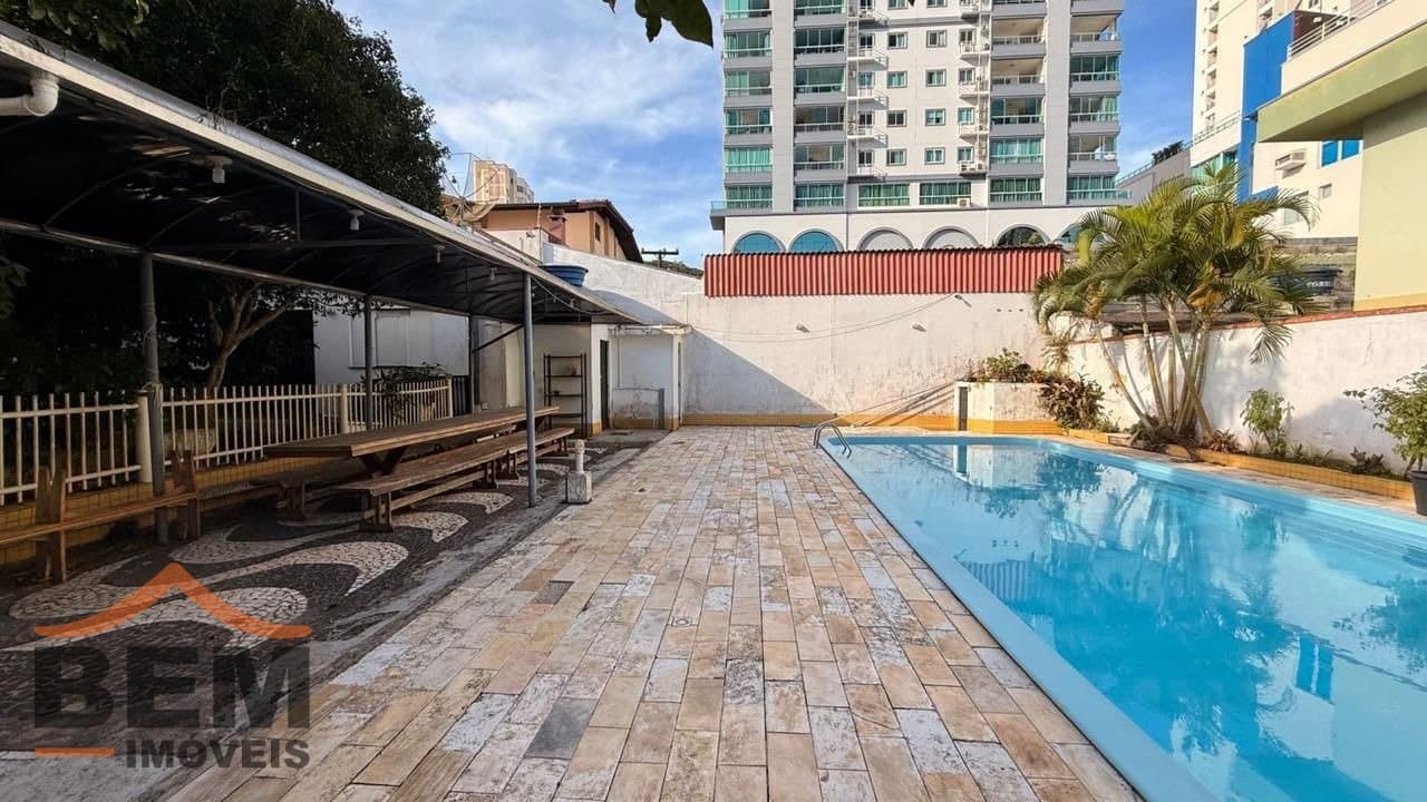 Casa para Locação com 4 quartos sendo 2 suítes, 3 vagas no bairro Pioneiros em Balneário Camboriú/SC