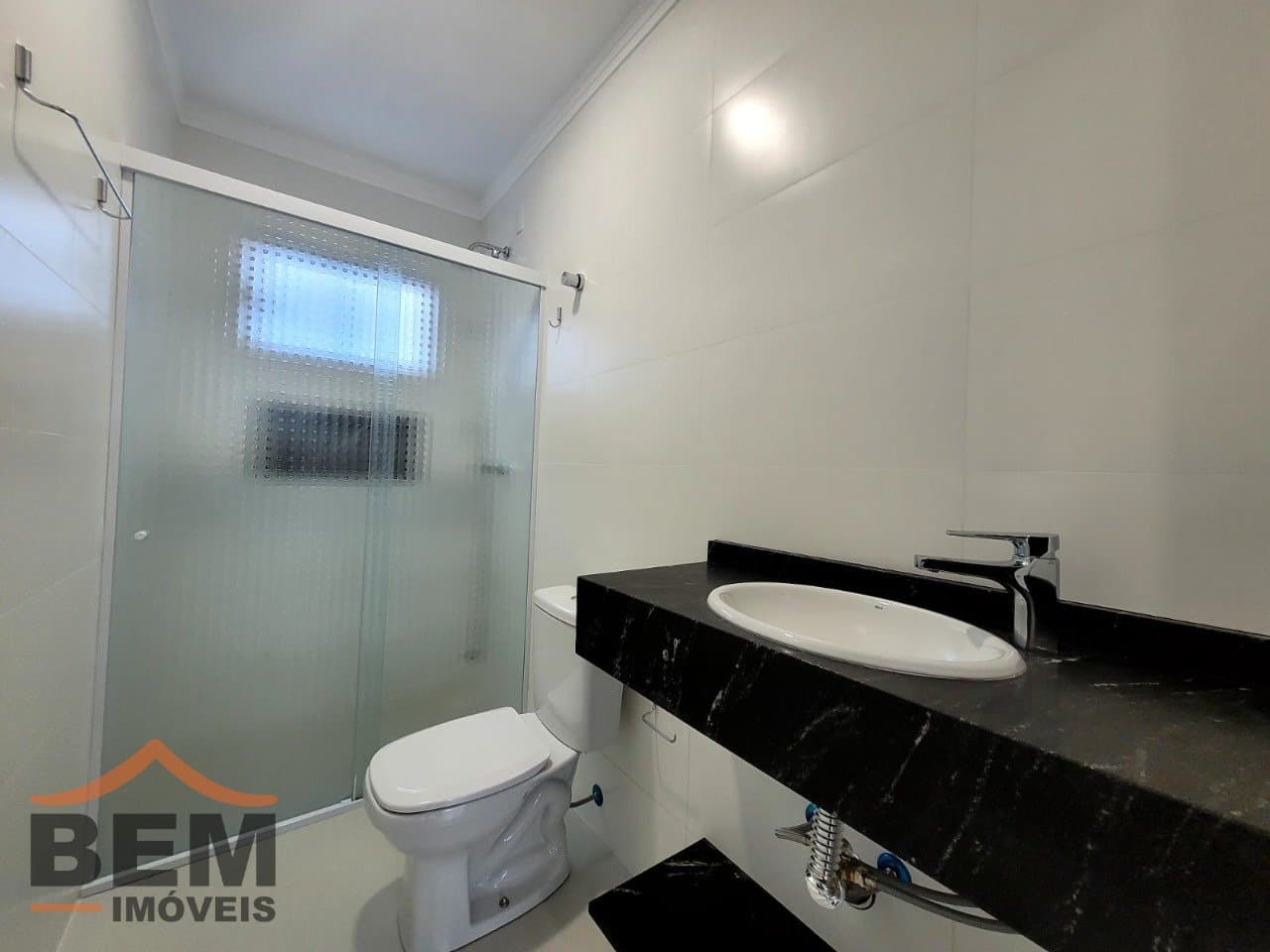 Casa para Locação com 4 quartos sendo 1 suíte, 2 vagas no bairro Ressacada em Itajaí/SC