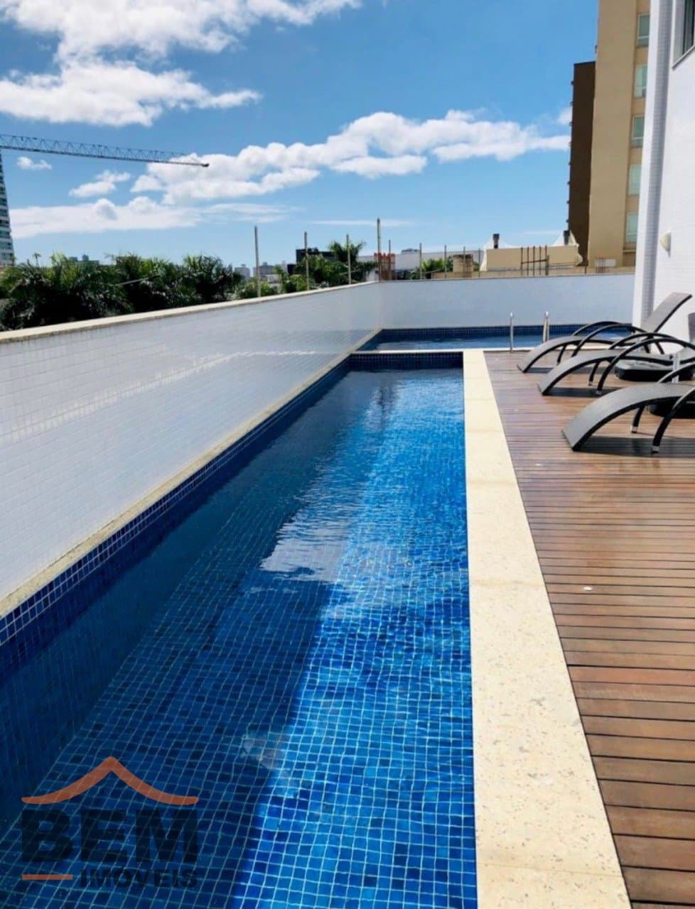 Apartamento à Venda com 4 quartos sendo 4 suítes, 3 vagas no bairro Centro em Itajaí/SC