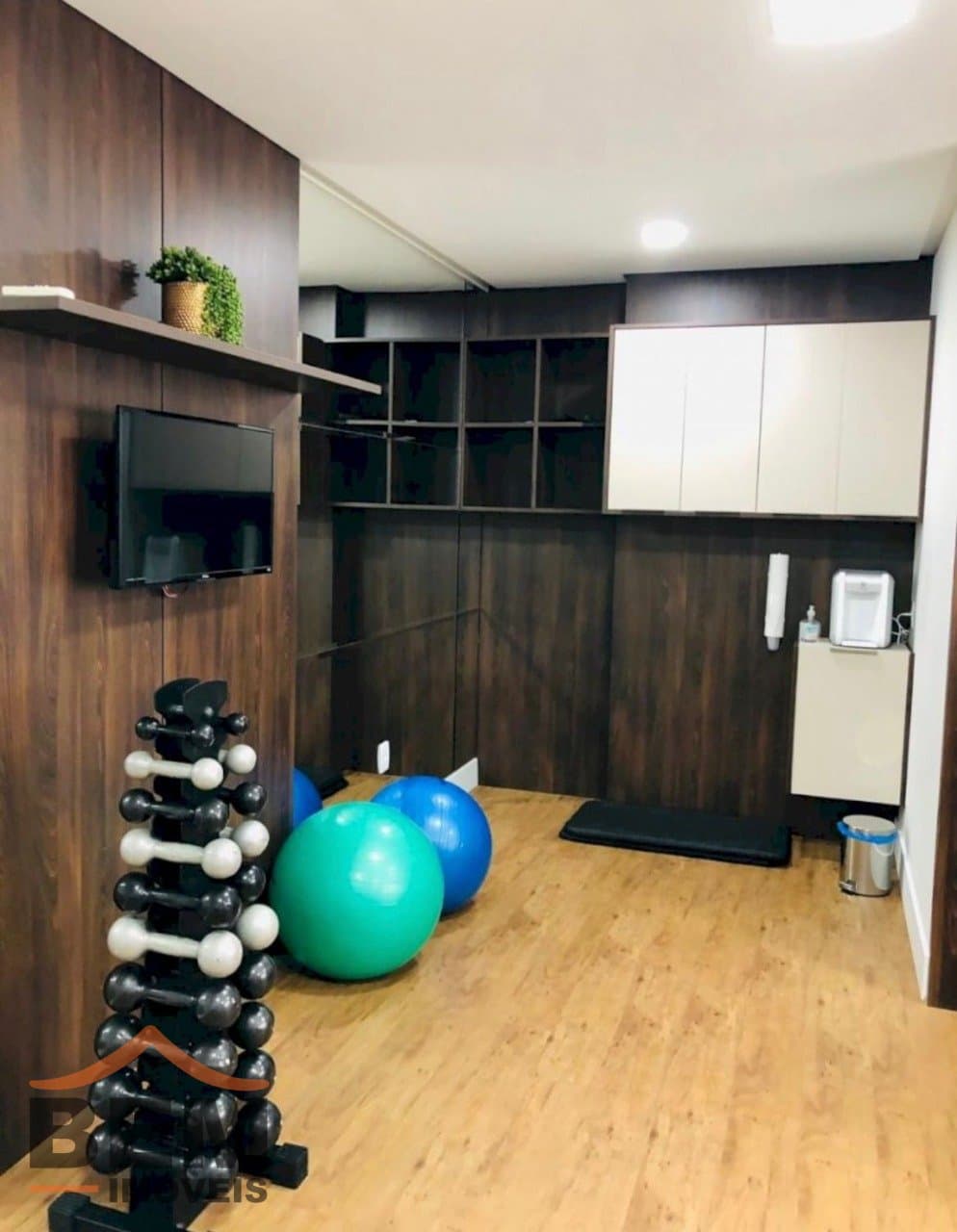 Apartamento à Venda com 4 quartos sendo 4 suítes, 3 vagas no bairro Centro em Itajaí/SC