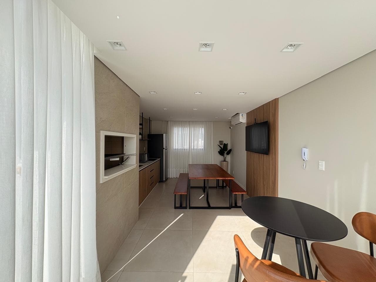Apartamento para Locação com 2 quartos sendo 1 suíte, 1 vaga no bairro Vila Operária em Itajaí/SC: 23 - QUIOSQUE 02