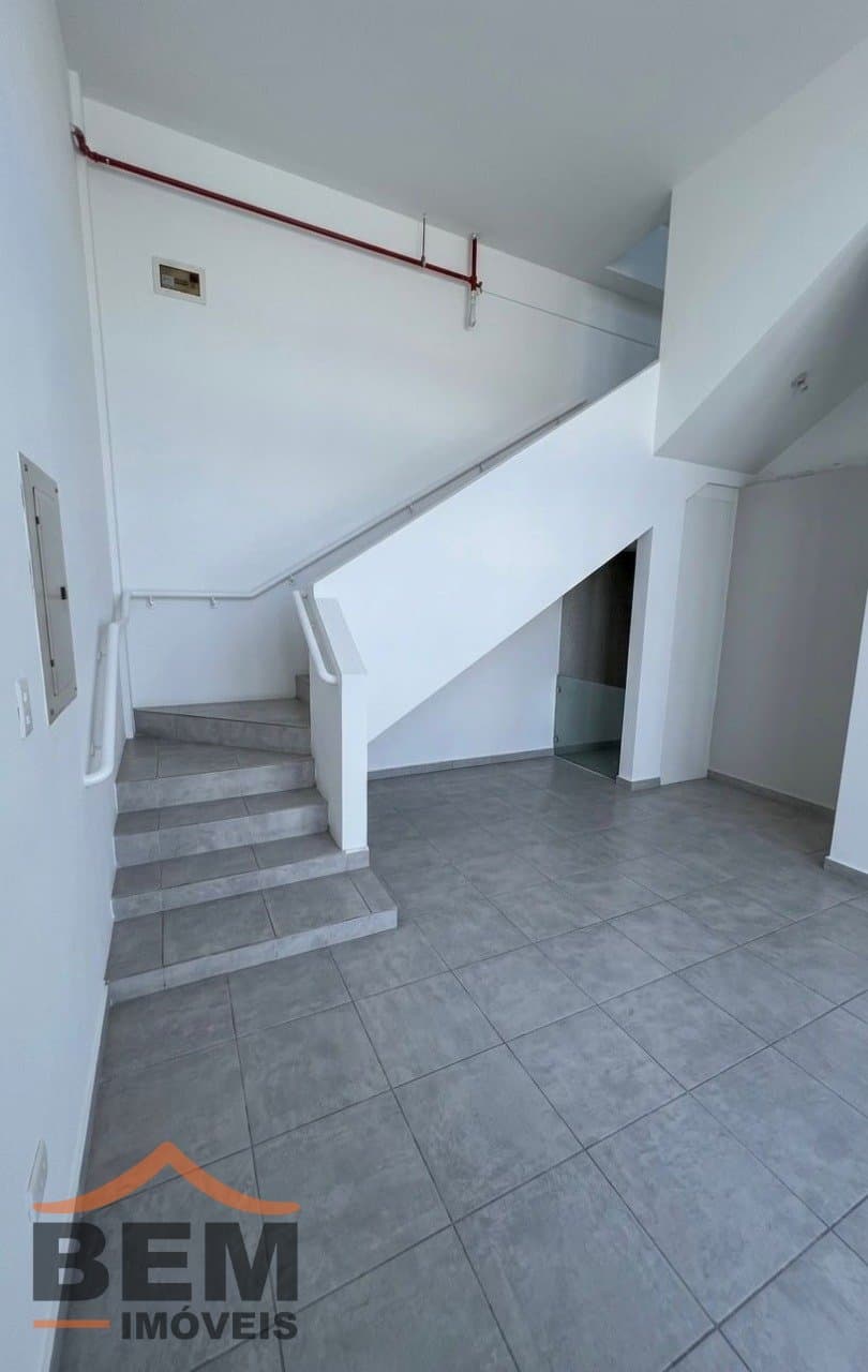 Galpão para Locação no bairro Vila Real em Balneário Camboriú/SC: 11 -  INTERNO