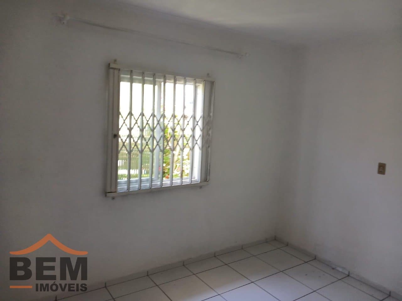 Casa à Venda com 6 quartos sendo 1 suíte, 2 vagas no bairro centro em Camboriú/SC: 484cdeed-bda0-438e-a810-ac3c4903c209