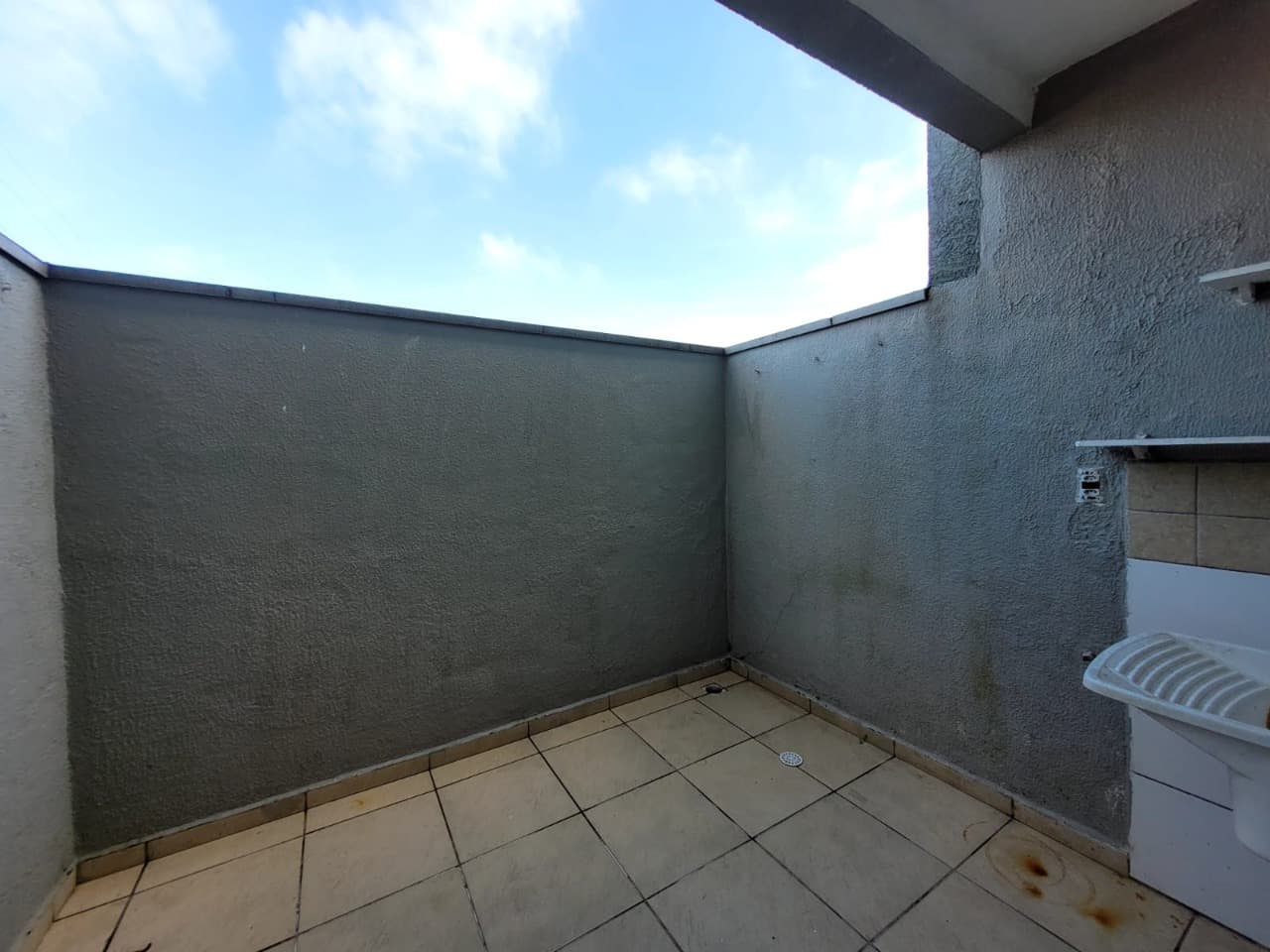 Casa para Locação com 2 quartos, 1 vaga no bairro São Vicente em Itajaí/SC: 07 - PÁTIO FUNDOS