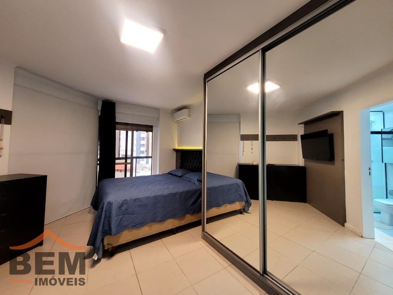 Apartamento para Locação com 3 quartos sendo 1 suíte, 1 vaga no bairro Centro em Balneário Camboriú/SC: 18- SUÍTE