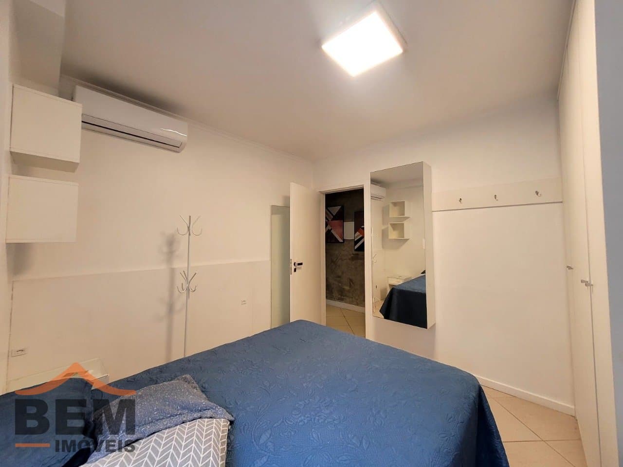 Apartamento para Locação com 3 quartos sendo 1 suíte, 1 vaga no bairro Centro em Balneário Camboriú/SC: 24 - DORMITÓRIO 01