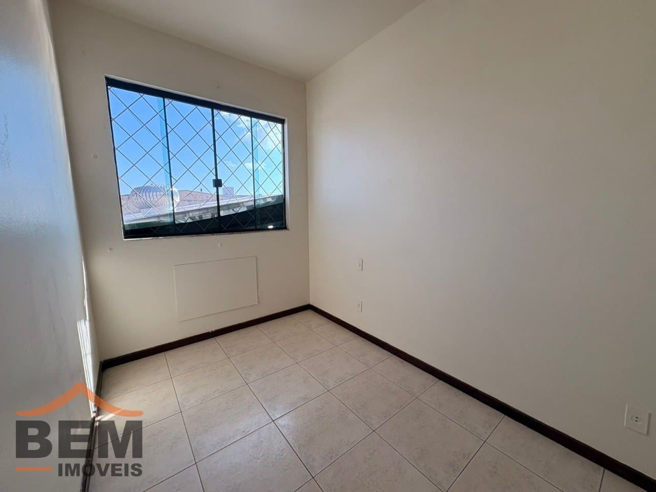 Apartamento para Locação com 2 quartos no bairro São Vicente em Itajaí/SC: 09 - QUARTO 02