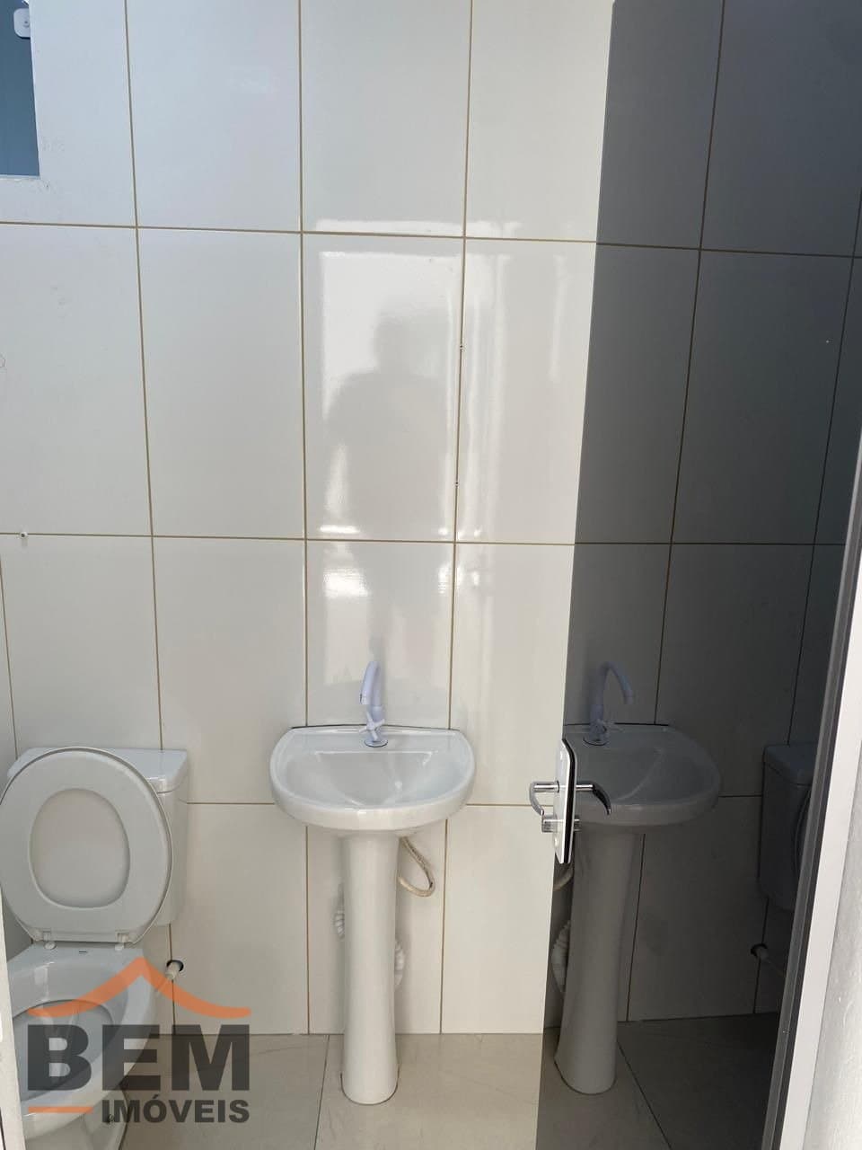 Galpão para Locação no bairro Centro em Navegantes/SC: 06 - LAVABO