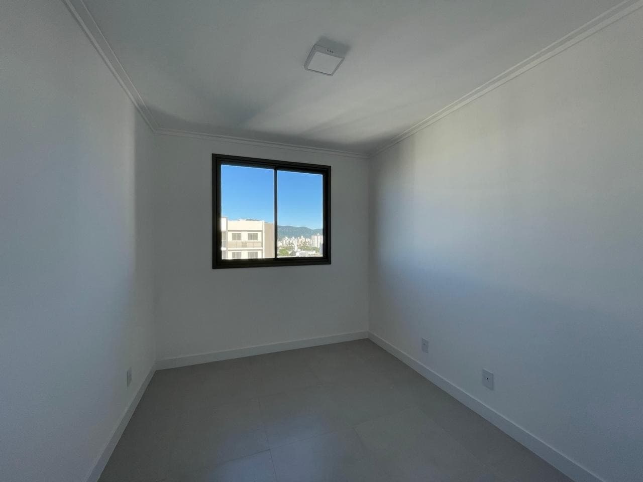 Apartamento para Locação com 2 quartos sendo 1 suíte, 1 vaga no bairro São Vicente em Itajaí/SC: 07 - DORMITÓRIO 01