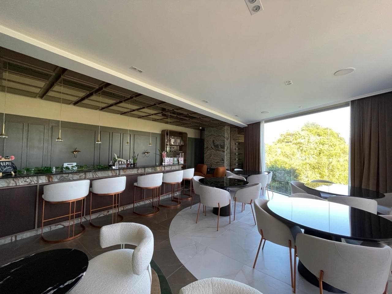 Apartamento para Locação com 2 quartos sendo 1 suíte, 1 vaga no bairro São Vicente em Itajaí/SC: 25 - RESTAURANTE