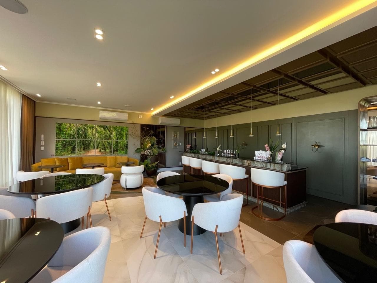 Apartamento para Locação com 2 quartos sendo 1 suíte, 1 vaga no bairro São Vicente em Itajaí/SC: 26 - RESTAURANTE