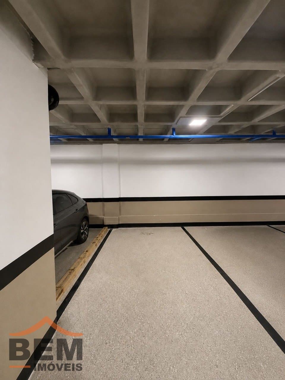 Apartamento para Locação com 1 quarto sendo 1 suíte, 2 vagas no bairro Centro em Itajaí/SC: 42 - DUAS VAGAS DE GARAGEM