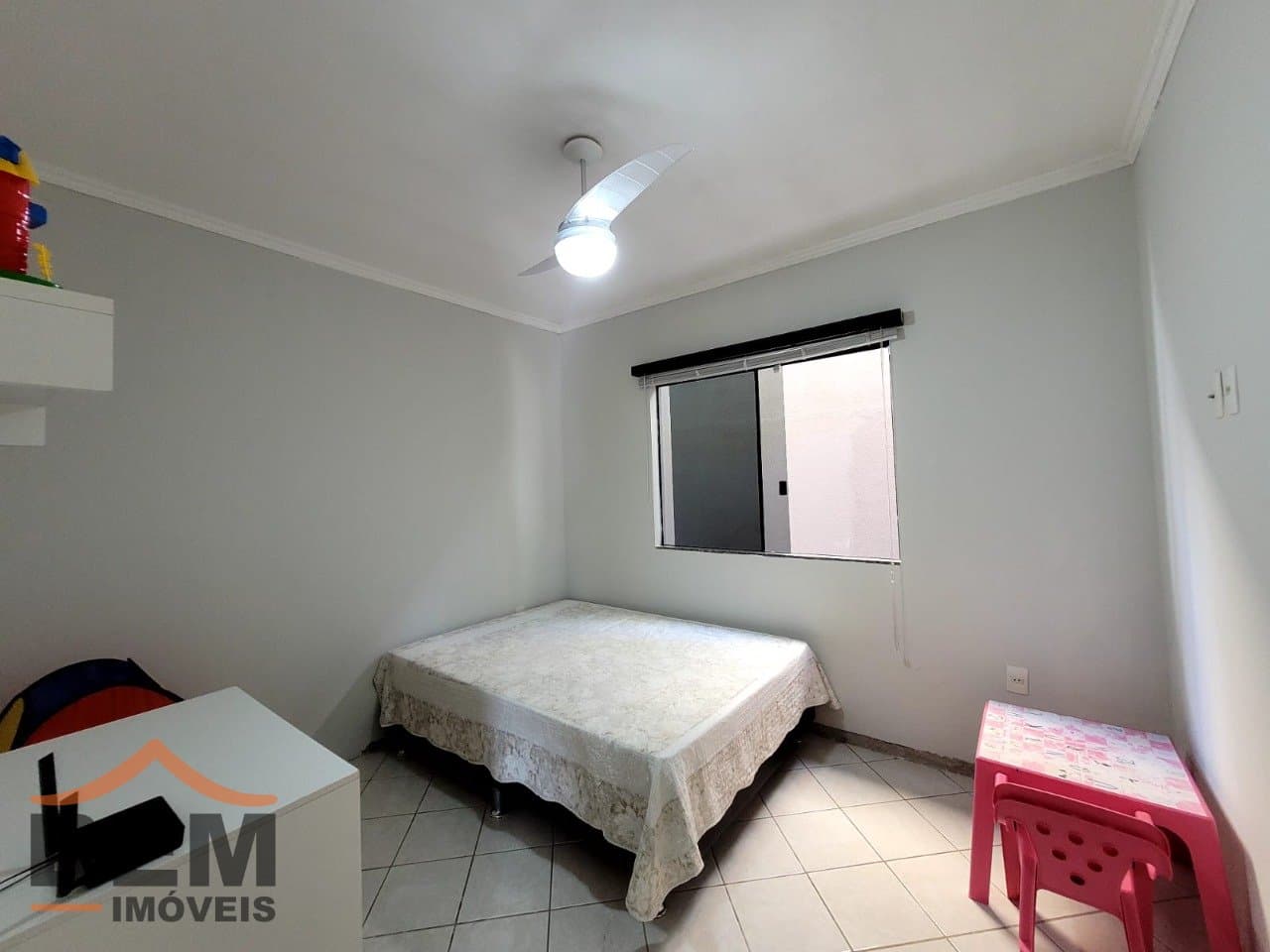 Casa à Venda com 3 quartos sendo 1 suíte, 2 vagas no bairro Ressacada em Itajaí/SC