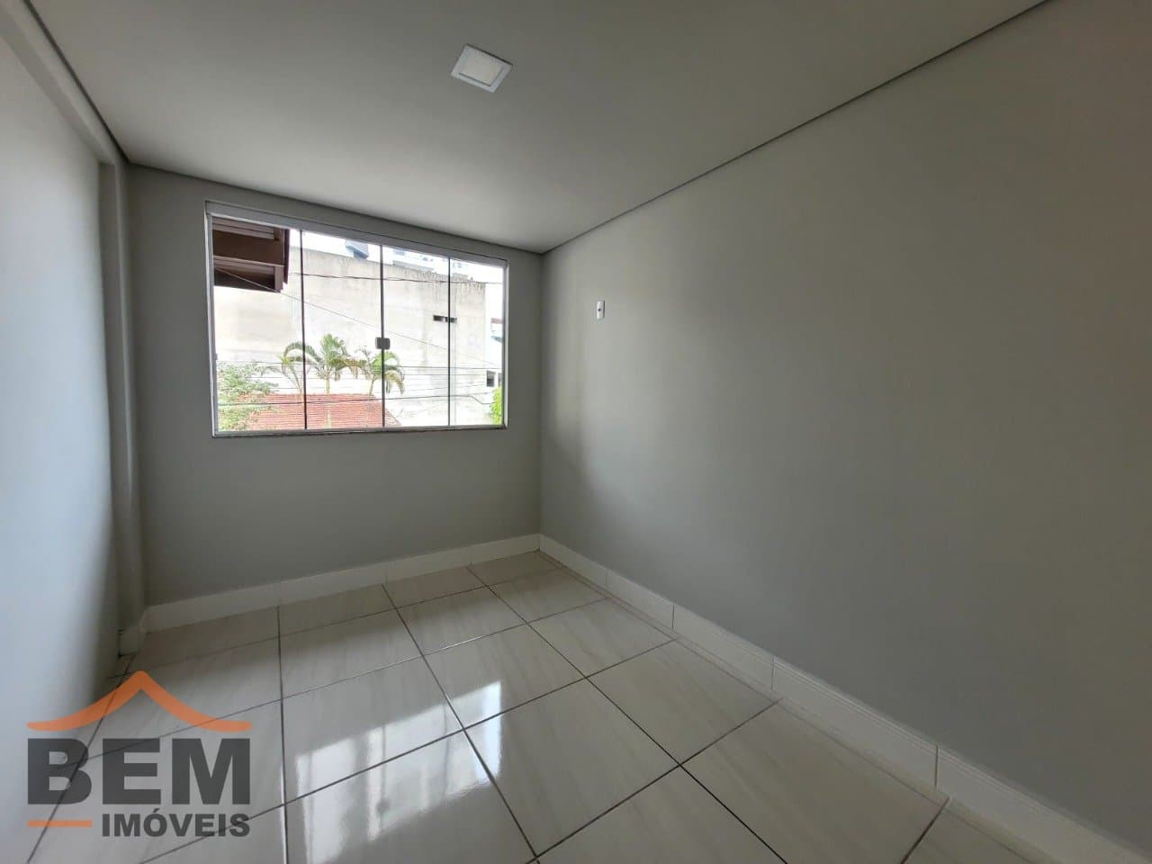 Apartamento para Locação com 1 quarto, 1 vaga no bairro Fazenda em Itajaí/SC: 09 - DORMITÓRIO