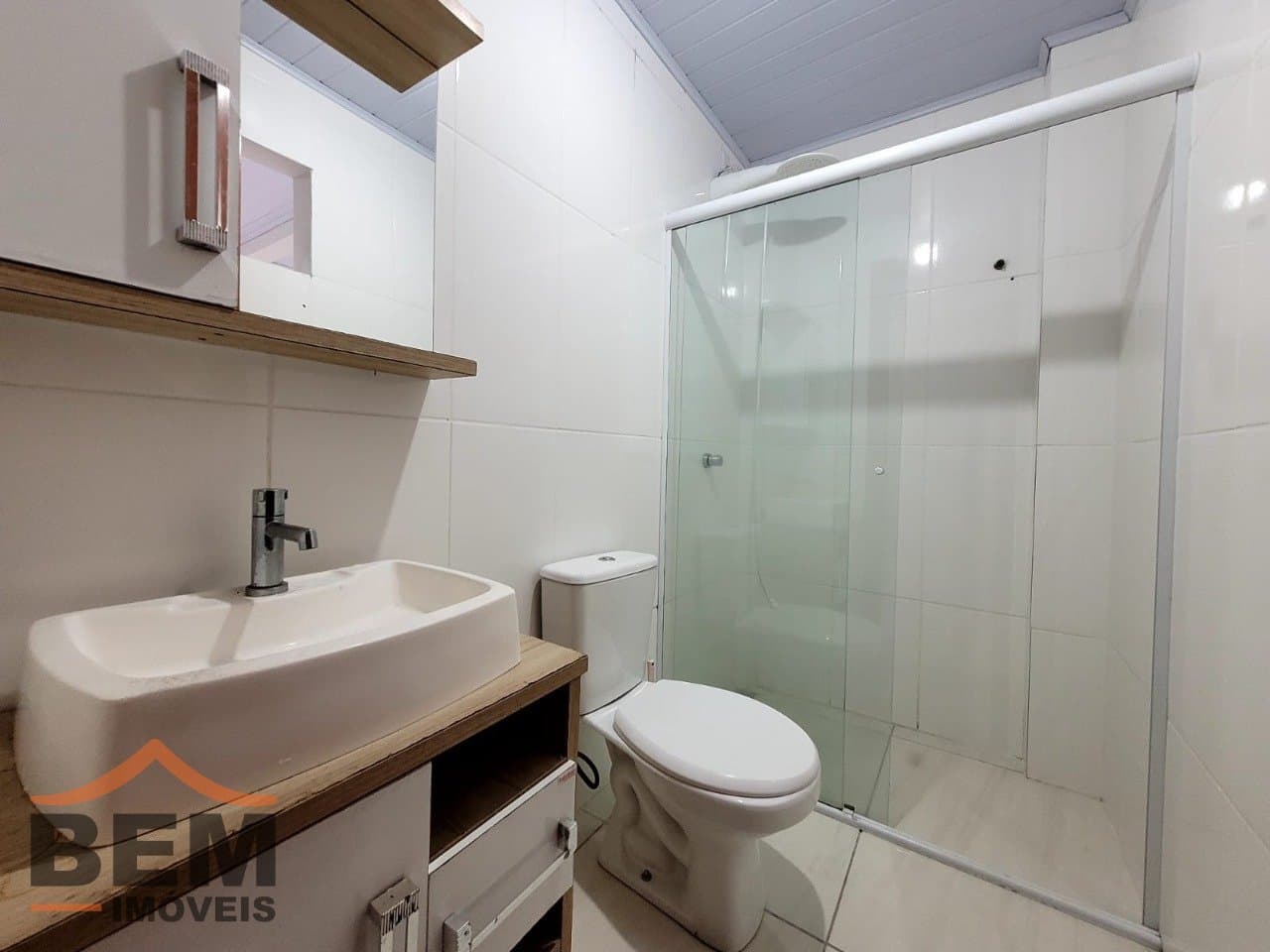 Apartamento para Locação com 1 quarto, 1 vaga no bairro Fazenda em Itajaí/SC: 10 - BANHEIRO