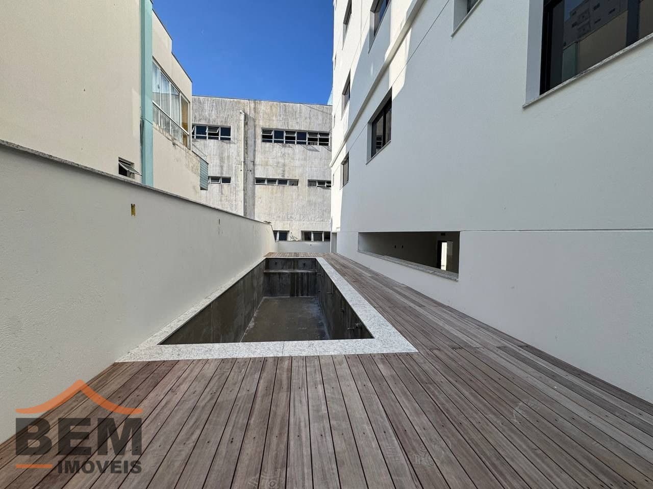 Apartamento à Venda com 3 quartos sendo 3 suítes, 2 vagas no bairro Centro em Balneário Camboriú/SC: 40886cd3-62f9-463f-b26b-3b5866102172