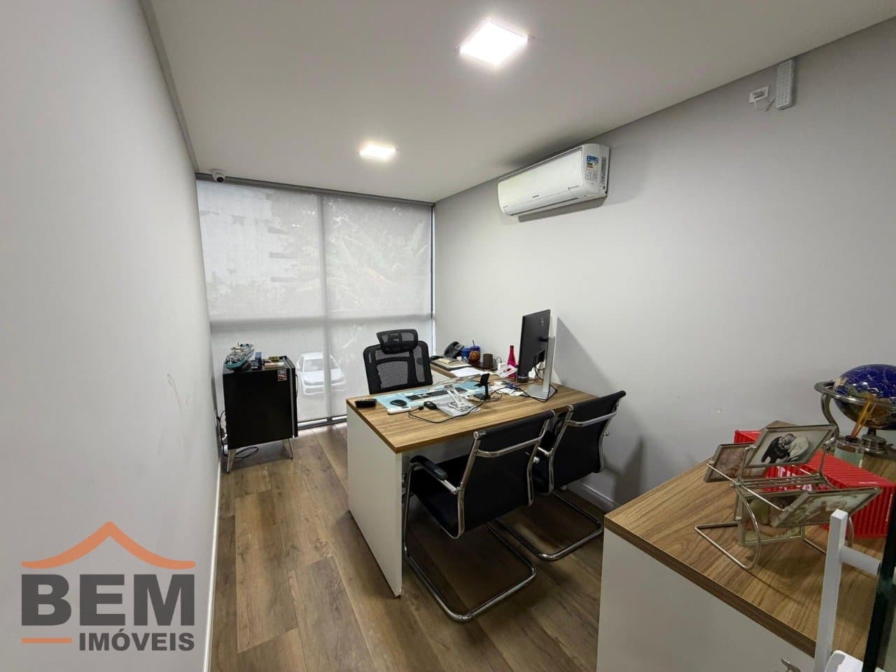 Prédio Comercial para Locação no bairro Fazenda em Itajaí/SC: 19 - SALA