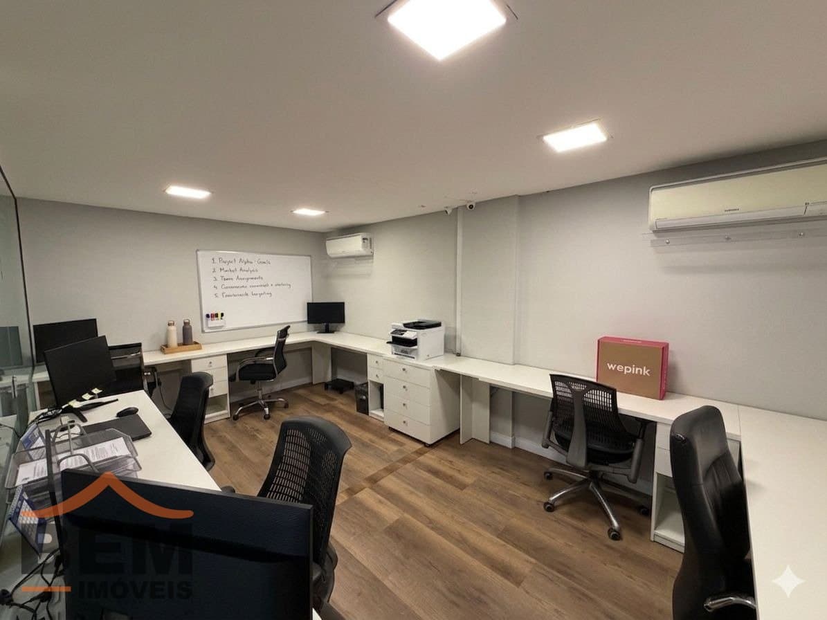 Prédio Comercial para Locação no bairro Fazenda em Itajaí/SC: 21 - SALA