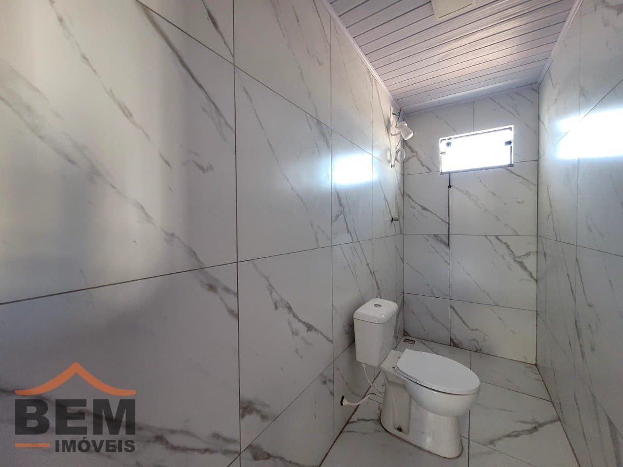 Apartamento para Locação com 1 quarto, 1 vaga no bairro São Vicente em Itajaí/SC: 12 - BANHEIRO