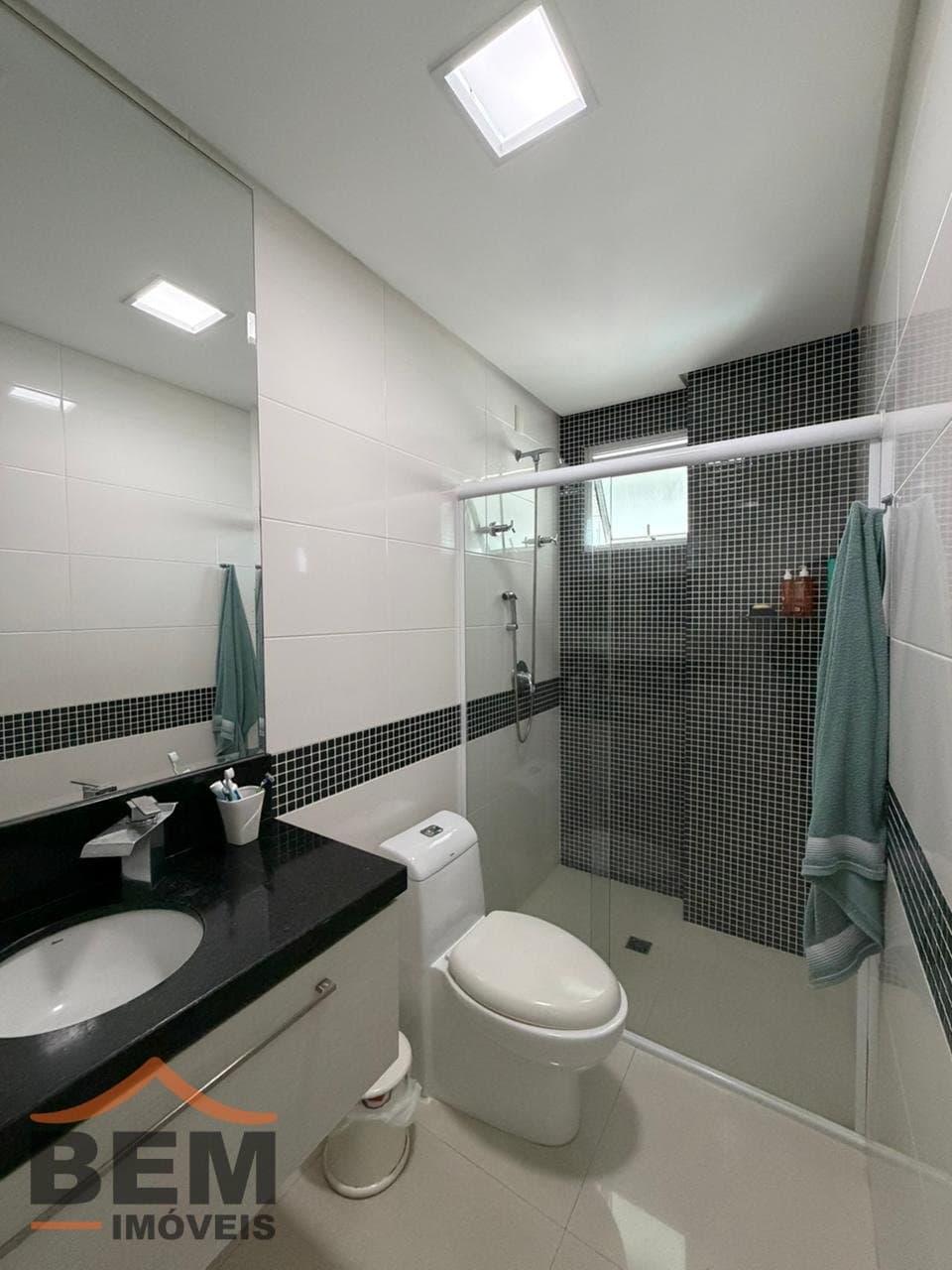 Apartamento à Venda com 3 suítes, 2 vagas no bairro Centro em Itajaí/SC