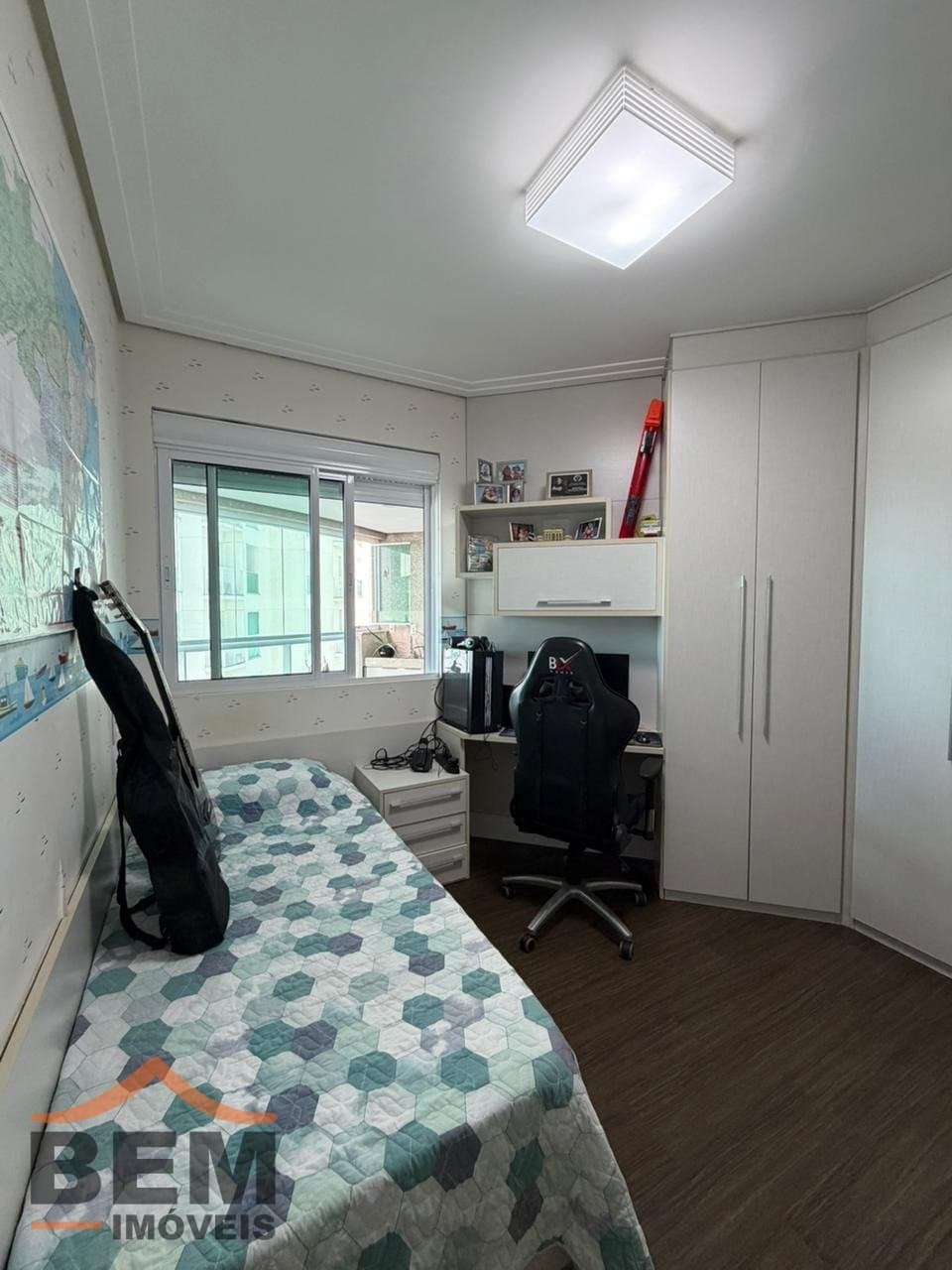 Apartamento à Venda com 3 suítes, 2 vagas no bairro Centro em Itajaí/SC