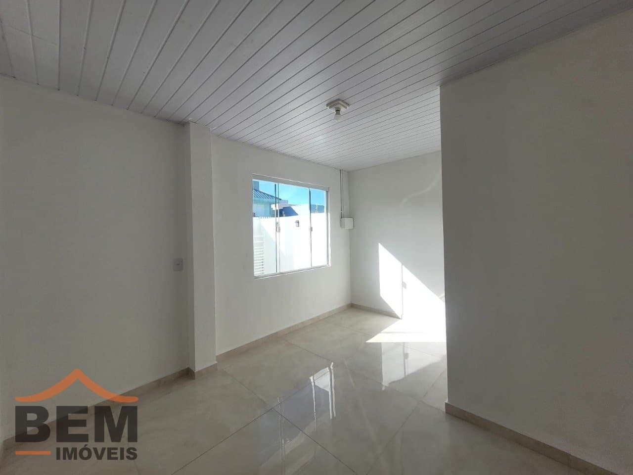 Casa para Locação com 2 quartos, 1 vaga no bairro São Judas em Itajaí/SC: 07 - DORMITÓRIO FRENTE
