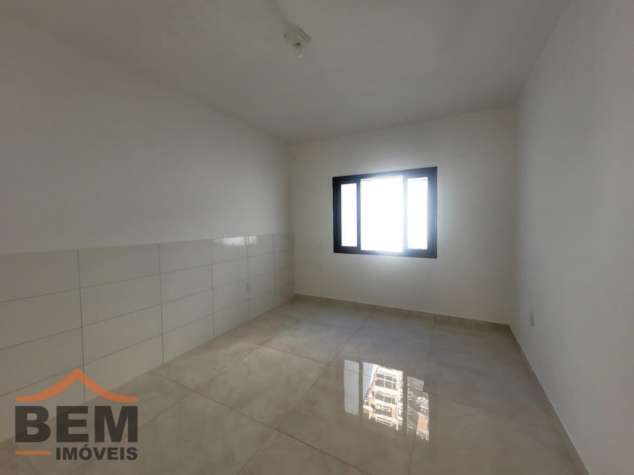 Casa para Locação com 2 quartos, 1 vaga no bairro São Judas em Itajaí/SC: 11 - DORMITÓRIO FUNDOS