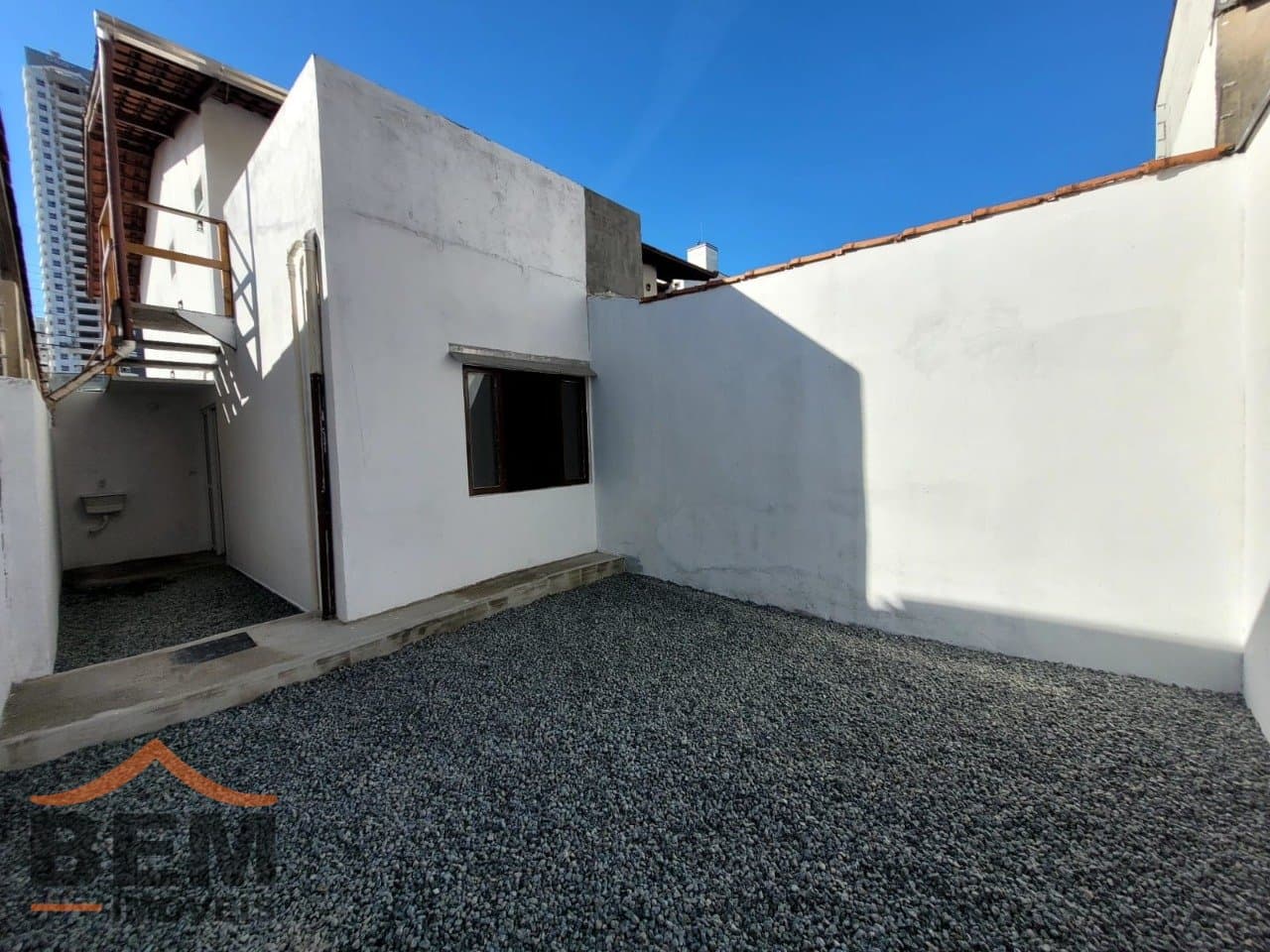 Casa para Locação com 2 quartos, 1 vaga no bairro São Judas em Itajaí/SC: 14 - TERRENO FUNDOS