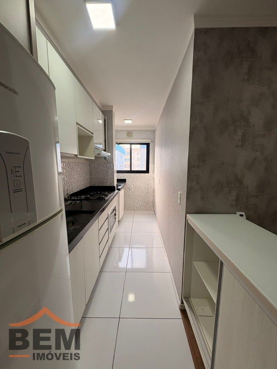 Apartamento para Locação com 2 quartos, 1 vaga no bairro Espinheiros em Itajaí/SC: 6 - INTERNO