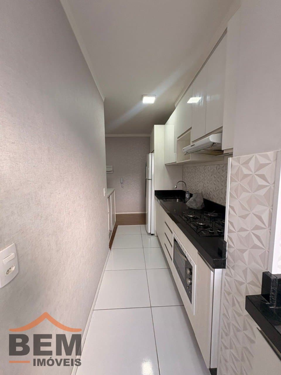 Apartamento para Locação com 2 quartos, 1 vaga no bairro Espinheiros em Itajaí/SC: 7 - INTERNO