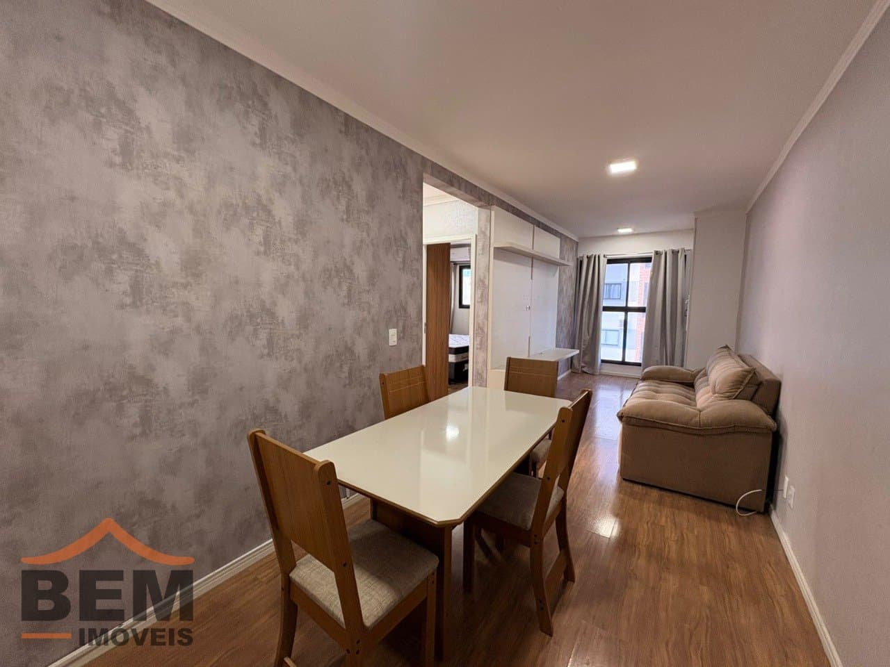 Apartamento para Locação com 2 quartos, 1 vaga no bairro Espinheiros em Itajaí/SC: 8 - INTERNO
