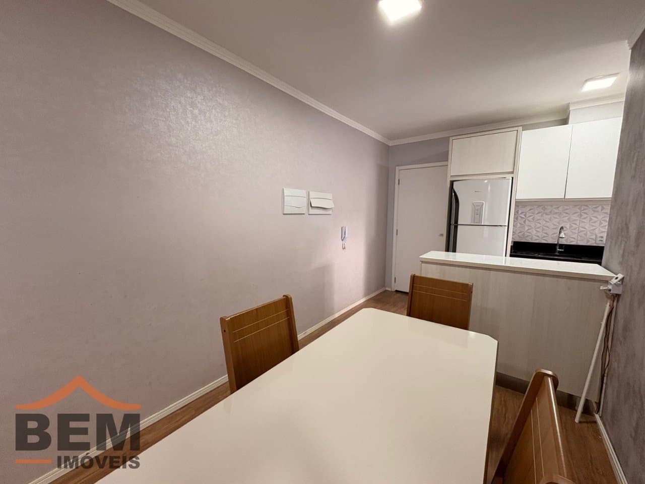 Apartamento para Locação com 2 quartos, 1 vaga no bairro Espinheiros em Itajaí/SC: 9 - INTERNO