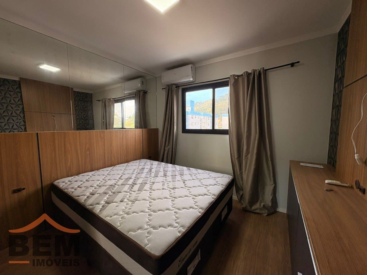 Apartamento para Locação com 2 quartos, 1 vaga no bairro Espinheiros em Itajaí/SC: 14 - INTERNO