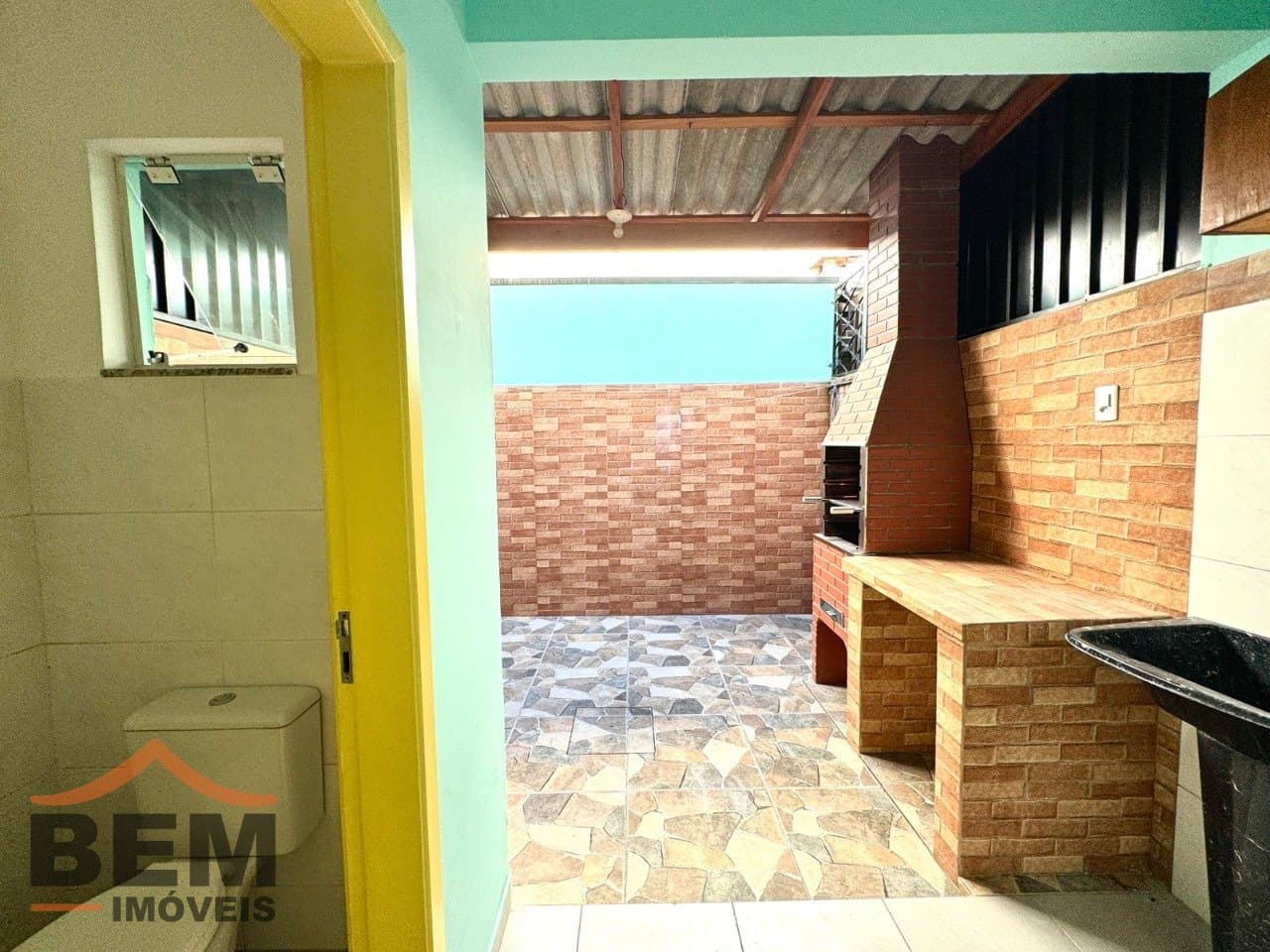 Casa à Venda com 2 quartos, 1 vaga no bairro Santa Regina em Camboriú/SC: 9e9f37b6-3570-4dc1-8653-edff50b479f3