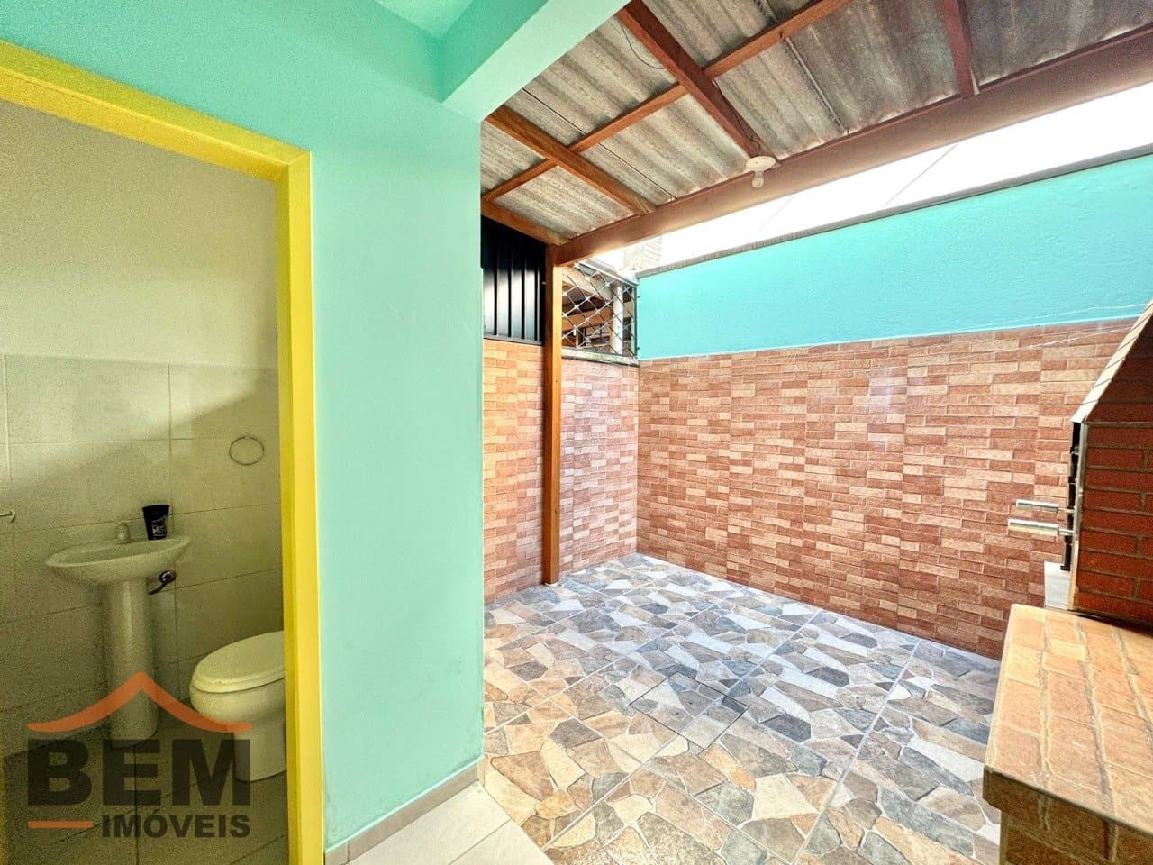 Casa à Venda com 2 quartos, 1 vaga no bairro Santa Regina em Camboriú/SC: 293bf034-d71c-4938-b552-91bf6dbd4c4b